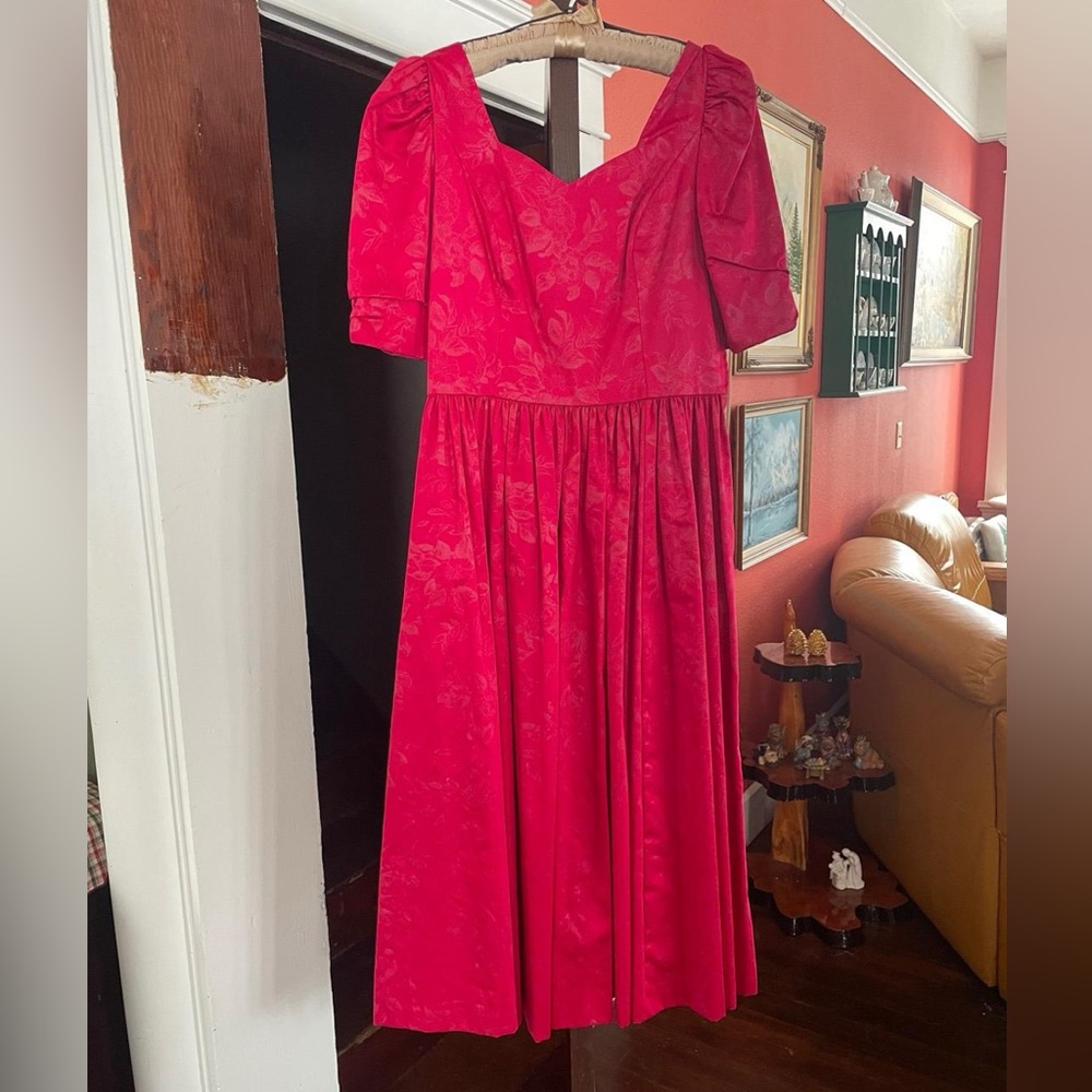 Fushia Laura Ashley party dress with cloth buttons and matching sash 14 / 10